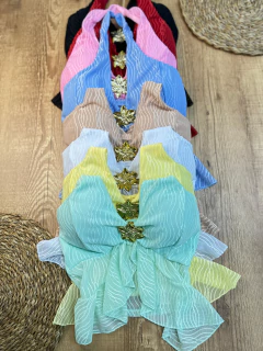 Blusa Bata Tule com Bojo e Detalhe Dourado - comprar online