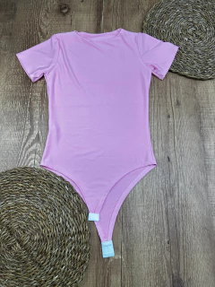 Body em Suplex – Básico, versátil e cheio de estilo ✨ na internet