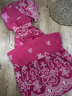 VESTIDO LONGO EM POLIÉSTER - Feminilidade e Conforto em uma só Peça na internet