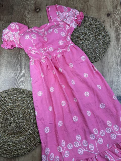 VESTIDO LONGO DECOTE QUADRADO COM BOJO BORDADO FAKE - ELEGÂNCIA E LEVEZA na internet