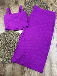 Imagem do Conjunto Cropped e Saia Midi em Malha Canelada