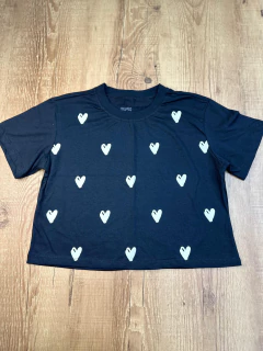 CROPPED DE ALGODÃO ESTAMPA DE CORAÇÃO - DELICADEZA E CONFORTO