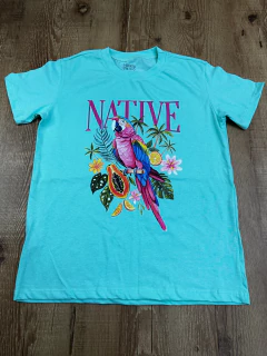 T-shirt Feminina “Native” com Estampa Tropical - comprar online