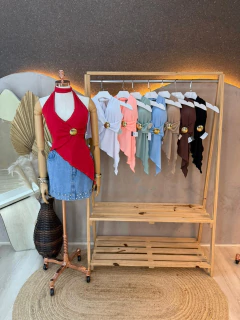 Cropped Canelado Assimétrico com Bojo – Moderno, Elegante e Cheio de Estilo! ✨