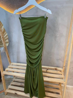 Vestido Longo Tomara que Caia em Suplex com Bojo – Elegância Justa e Confortável  - comprar online