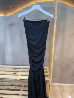 Vestido Longo Tomara que Caia em Suplex com Bojo – Elegância Justa e Confortável  na internet