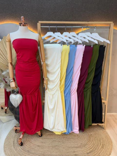 Vestido Longo Tomara que Caia em Suplex com Bojo – Elegância Justa e Confortável  - comprar online