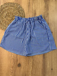 Short Listrado de Poliéster – Leve, Estiloso e Cheio de Charme - loja online
