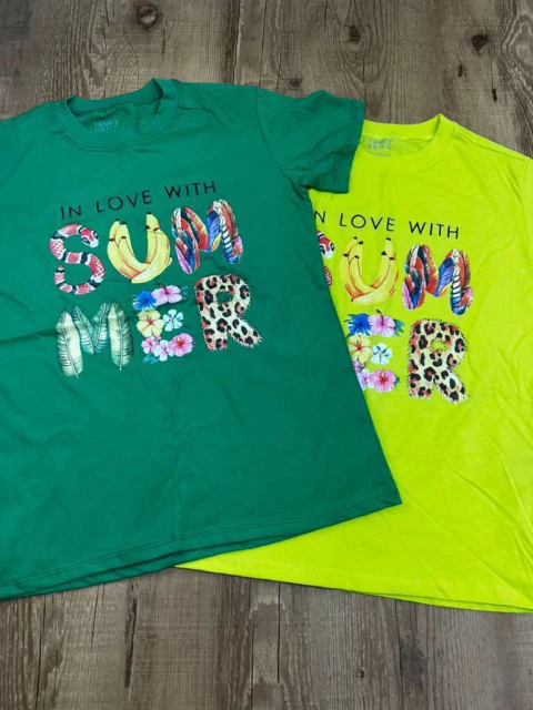 T-Shirt “In Love With Summer” ☀️
