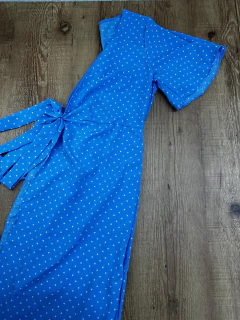 Vestido Poá Transpassado – Elegância e conforto em cada detalhe! ✨ - comprar online