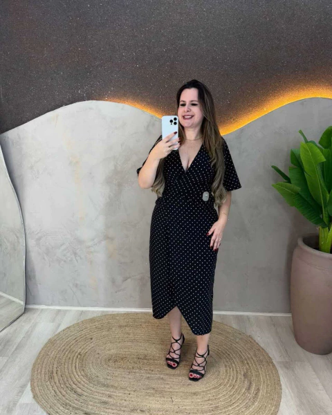 Vestido Poá Transpassado – Elegância e conforto em cada detalhe! ✨