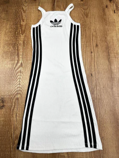 Vestido Curto Canelado de Alça Fina Esportivo ✨ na internet