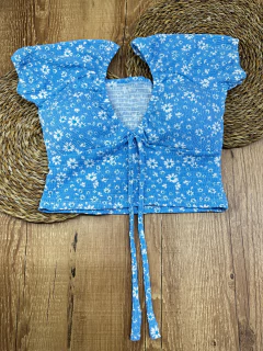 Cropped Floral com Bojo – Conforto e Estilo em uma Só Peça! na internet