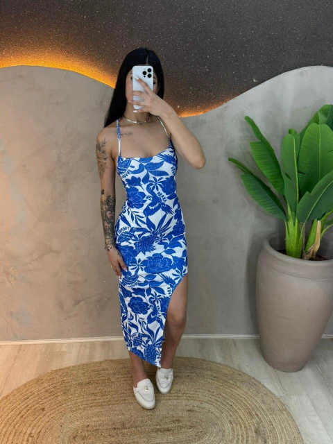 Vestido Longo com Amarração nas Costas – Elegância, Conforto e Estilo em Uma Peça Só!