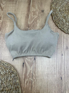 Cropped básico decote quadrado e alça fina- Conforto em uma peça - loja online