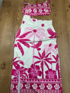 Vestido Midi Suplex com Recorte Lateral e Mini Fenda - comprar online