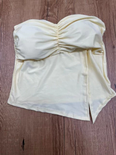 Cropped Tomara que Caia em Suplex com Bojo e Recorte Frontal – Moderno, Confortável e Cheio de Estilo - comprar online