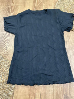 Blusa Canelada Feminina em Viscose com Elastano - Conforto e Estilo em uma só peça ? na internet