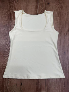 Blusa Suplex com Decote em U – Conforto, Estilo e Versatilidade ✨ - comprar online