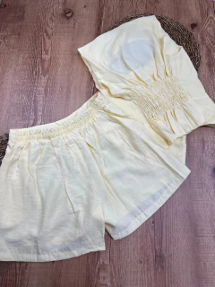 Conjunto Colete e Short de Poliéster com Elastano – Estilo Sofisticado e Atemporal na internet