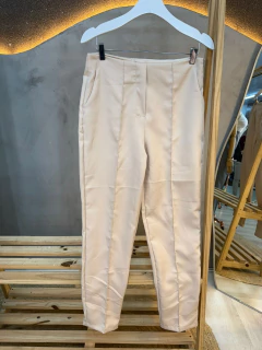 Calça de Alfaiataria com Zíper Lateral na internet