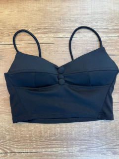 Cropped com Botões Frontais – Elegância Minimalista com Caimento Perfeito! ✨ - loja online