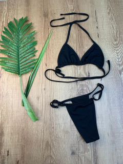 BIQUINI COM REGULAGEM E AMARRAÇÃO - comprar online