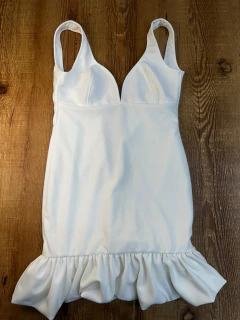 Vestido Curto em Poliéster – Detalhada para Loja Online na internet