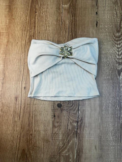 Cropped Tomara que Caia Canelado com Detalhe Dourado – Elegância Moderna e Toque de Sofisticação - Baratão Confecções