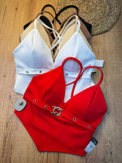 Cropped com Bojo e Detalhe de Fivela – Políester com Elastano - comprar online