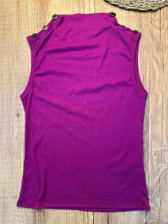 Imagem do Blusa Canelada em Poliéster com Elastano com Detalhe de Botões