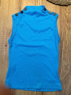 Blusa Canelada em Poliéster com Elastano com Detalhe de Botões - Baratão Confecções