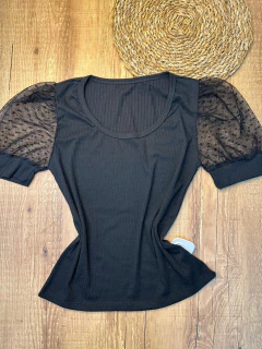 Blusa Canelada em Poliéster com Elastano e Manga Bufante em Tule ✨ na internet