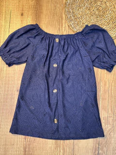 Blusa de Lese com Botões Frontais