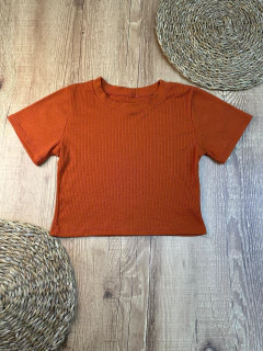 Cropped Canelado em Poliéster com Elastano – Básico, Confortável e Perfeito para o Dia a Dia - comprar online