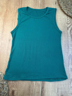 Blusa Canelada Regata em Poliéster com Elastano – Modelo Básico e Essencial - comprar online