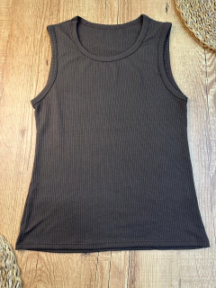 Blusa Canelada Regata em Poliéster com Elastano – Modelo Básico e Essencial - loja online