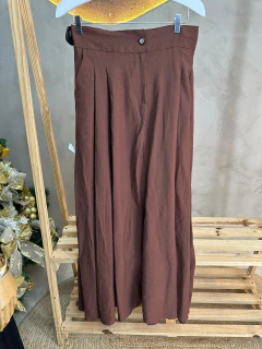 Saia Longa Marrant em Viscose com Poliéster – Elegância, Leveza e Movimento em Uma Peça na internet