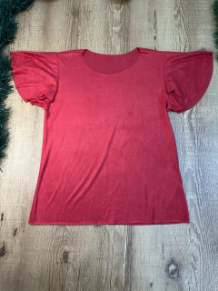Blusa de Suede com Manga de Babados – Maciez, Estilo e Feminilidade