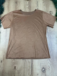 Blusa Feminina em Suede Manga Curta