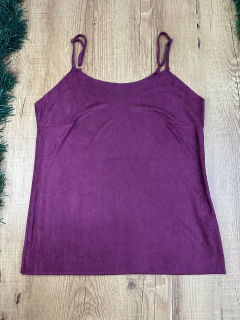 Blusa de Suede com Alça Fina Regulável e Decote V – Conforto, Maciez e Caimento Perfeito - loja online