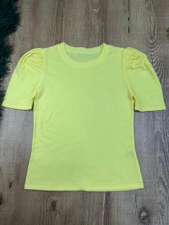 Blusa Canelada de Poliéster com Elastano – Manga Franzida e Decote Redondo na internet