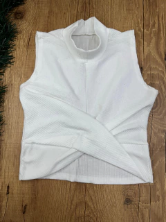 Imagem do Cropped Canelado em Poliéster com Elastano – Moderno, Elegante e Super Confortável