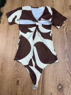 Imagem do Body em Suplex com Recorte Frontal