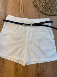 Imagem do Short Marrant com Cinto – Elegância, Conforto e Estilo em Uma Peça Só