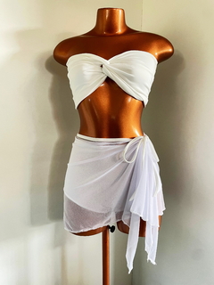 TRIQUINI - HOT PANTS COM SAIA TULE na internet