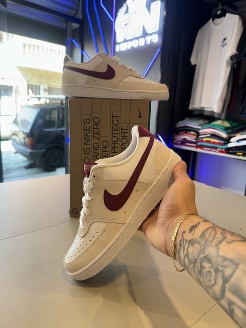 Tênis Nike - Court Vision