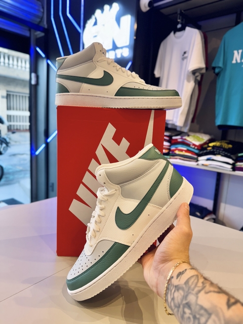 Tênis Nike - Court Vision Mid
