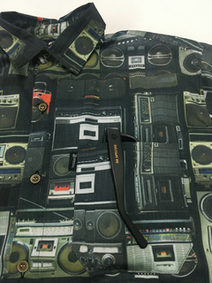 Camisa Custom "Retro BoomBox" en internet