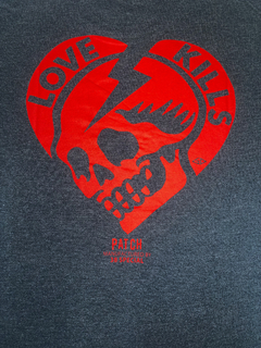 Imagen de Remera "Love Kills"